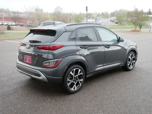 Used 2023 Hyundai Kona Limited AWD/4WD image 5