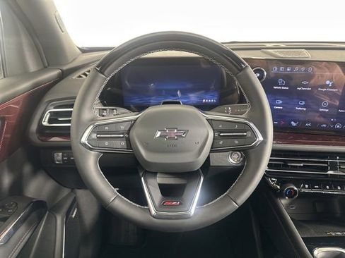 New 2026 Chevrolet Traverse Z71 w/ Enhanced Driving Package AWD/4WD image 18