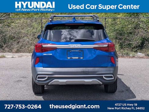 Used 2023 Kia Seltos EX AWD/4WD image 4