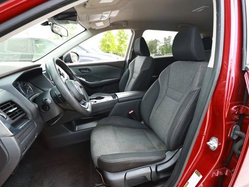 Used 2021 Nissan Rogue S FWD image 21
