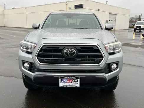 Used 2018 Toyota Tacoma SR5 image 8