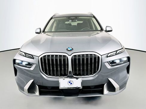 Certified 2023 BMW X7 xDrive40i w/ Executive Package image 2