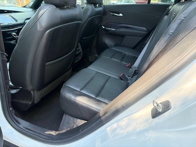Used 2023 Cadillac XT4 Luxury w/ LPO, Onyx Lite Package FWD image 21