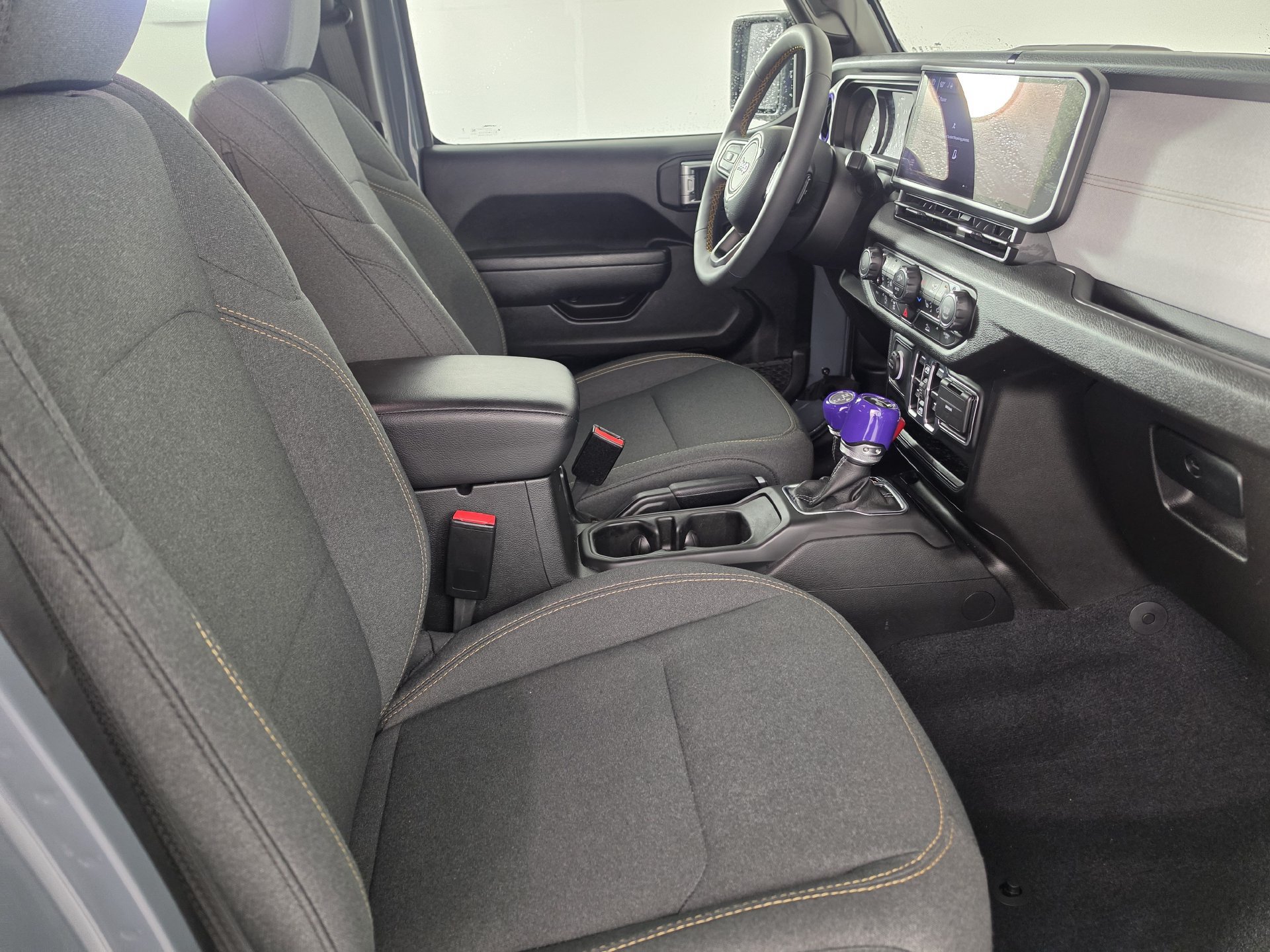 Used 2024 Jeep Wrangler Unlimited Sport AWD/4WD image 30