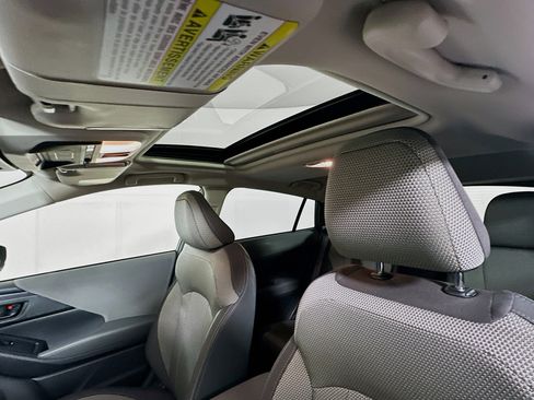 Used 2024 Subaru Crosstrek 2.0i Premium image 24