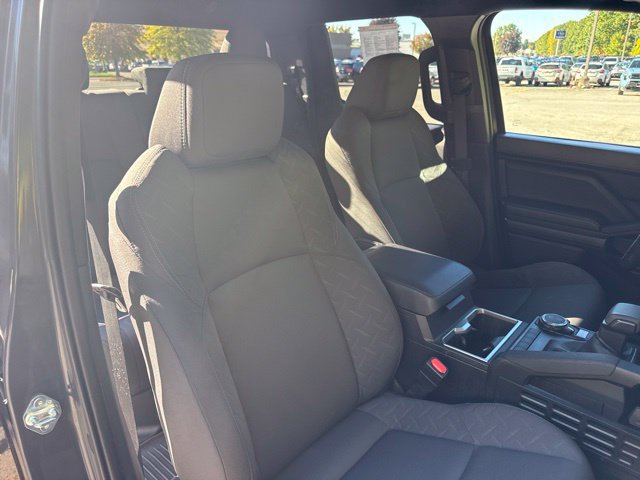 Used 2025 Toyota Tacoma SR5 AWD/4WD image 26