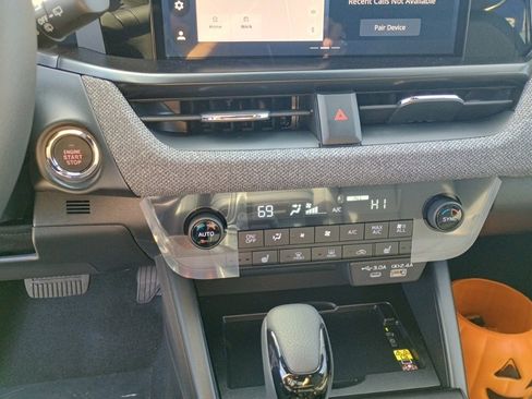 New 2026 Subaru Outback Premium image 22