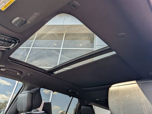 New 2026 Jeep Grand Wagoneer Summit image 18