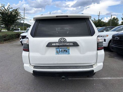 Used 2015 Toyota 4Runner TRD Pro AWD/4WD image 4