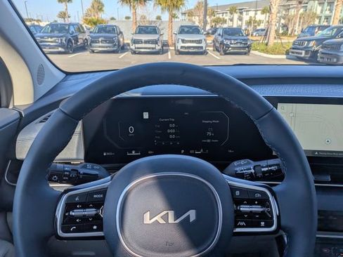 New 2026 Kia Carnival SX FWD image 30