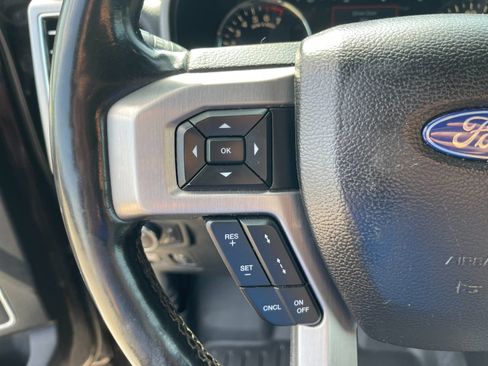 Used 2018 Ford F150 Platinum w/ Equipment Group 701A Luxury AWD/4WD image 27