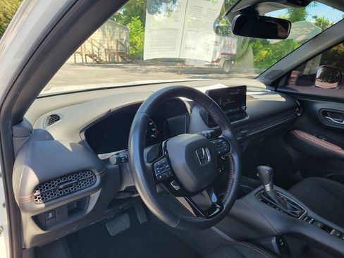 Used 2025 Honda HR-V Sport image 24