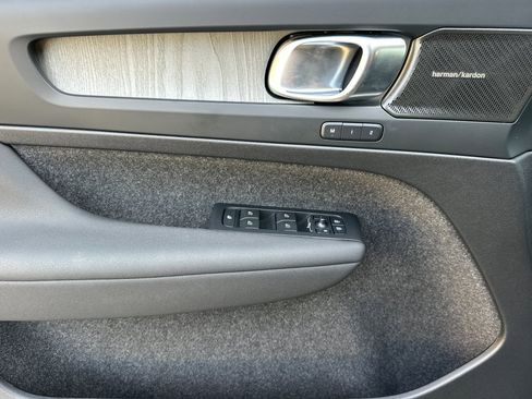 New 2025 Volvo XC40 B5 Plus w/ Climate Package image 11