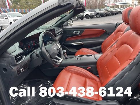 Used 2024 Ford Mustang Premium image 7