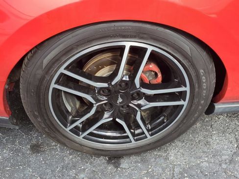 Used 2012 Ford Mustang GT Premium image 9