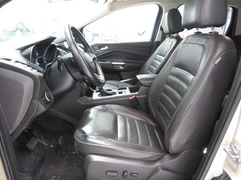 Used 2017 Ford Escape Titanium w/ Equipment Group 301A FWD image 15