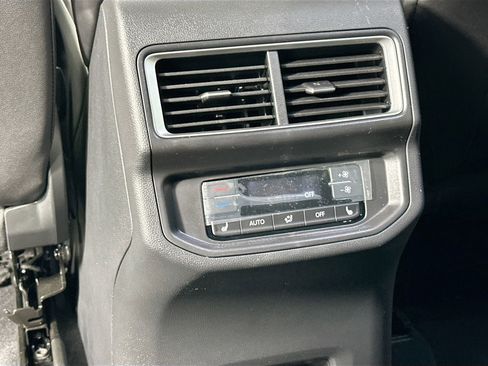 Certified 2025 Volkswagen Atlas SEL image 24