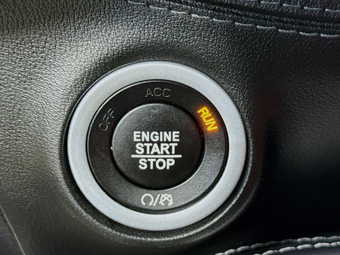 Used 2021 Dodge Challenger GT w/ Plus Package image 21