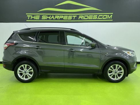 Used 2017 Ford Escape SE w/ Equipment Group 201A image 11