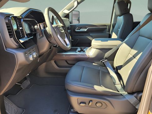 Used 2026 GMC Sierra 3500 SLT w/ SLT Convenience Package AWD/4WD image 19