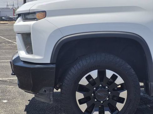 Used 2020 Chevrolet Silverado 2500 Custom w/ Custom Value Package AWD/4WD image 6