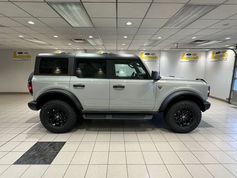 New 2026 Ford Bronco Badlands AWD/4WD image 3