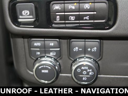 New 2025 GMC Yukon XL Denali w/ Sun & Power Step Package image 16