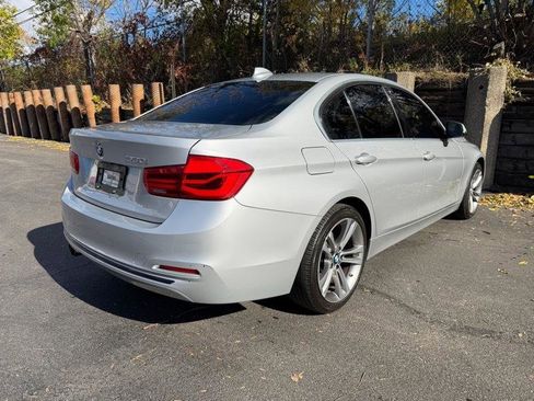 Used 2018 BMW 330i Sedan RWD image 27