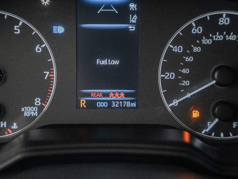 Used 2023 Toyota Corolla SE FWD image 38