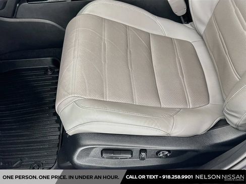 Used 2022 Honda CR-V Touring image 19