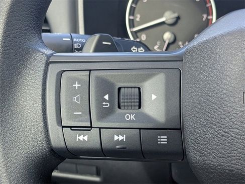 New 2026 Nissan Rogue S image 23