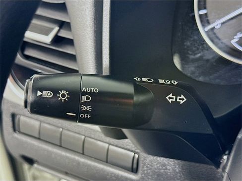 Certified 2021 Nissan Rogue S image 15