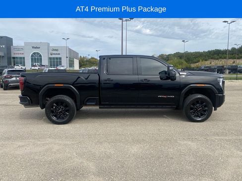 Used 2024 GMC Sierra 2500 AT4 w/ AT4 Premium Plus Package image 7