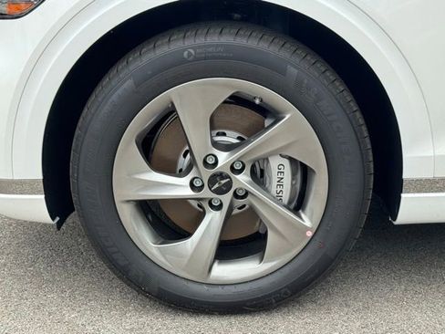 New 2026 Genesis GV70 2.5T Select AWD/4WD image 9