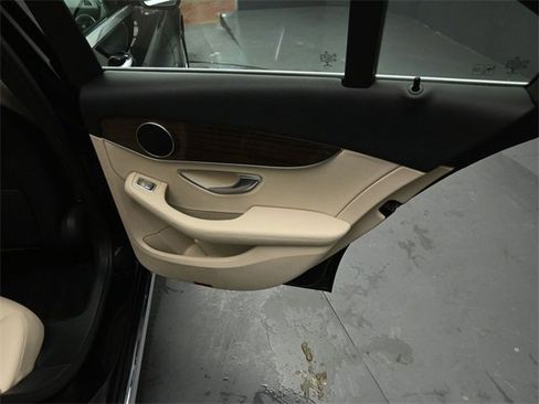 Used 2020 Mercedes-Benz C 300 Sedan image 25