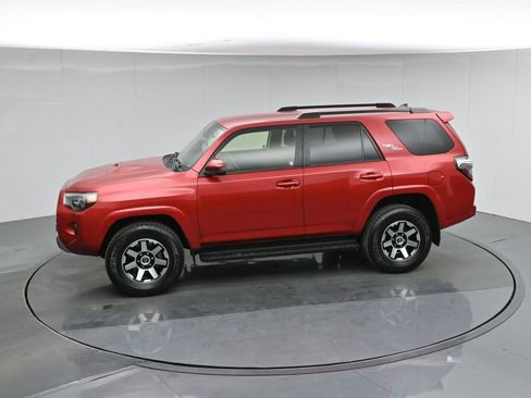 Used 2024 Toyota 4Runner TRD Off-Road image 42