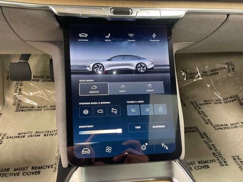 Used 2023 Lucid Air Touring AWD/4WD image 36