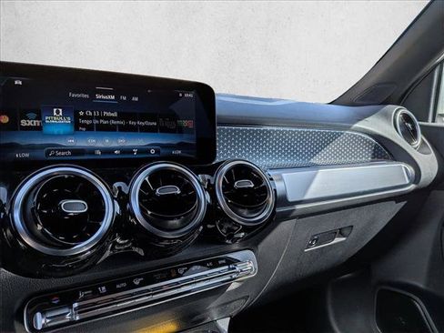 New 2026 Mercedes-Benz GLB 250 image 13