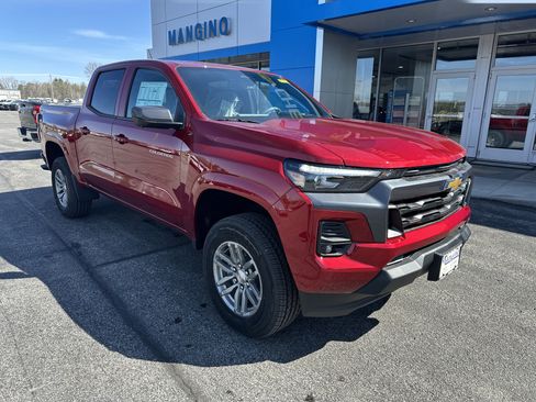 New 2026 Chevrolet Colorado LT image 2