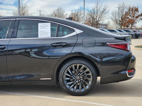 Used 2022 Lexus ES 300h Ultra Luxury image 22