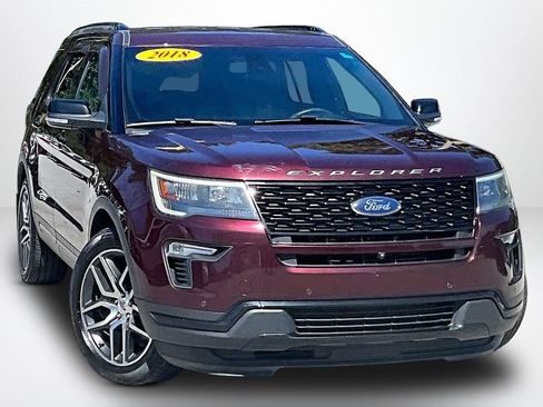 Used 2018 Ford Explorer Sport AWD/4WD image 3