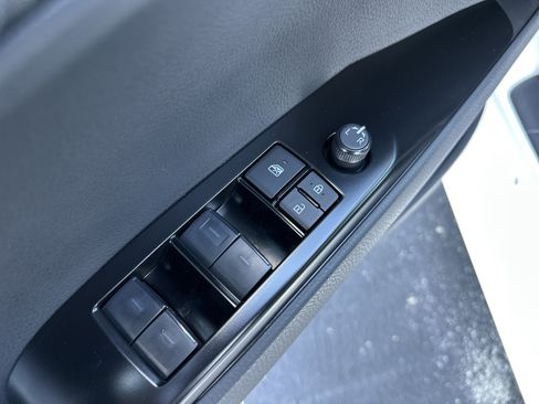 Used 2026 Toyota Camry SE image 14