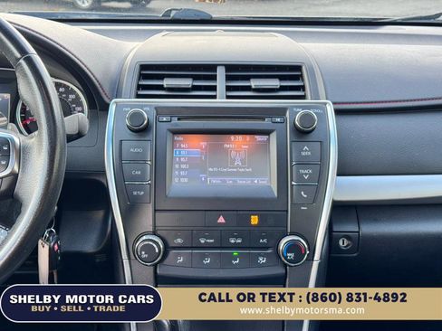 Used 2016 Toyota Camry SE image 13
