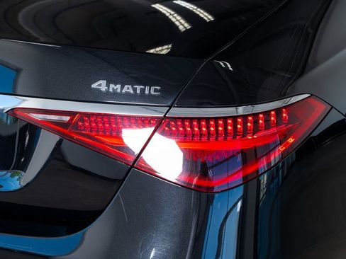 Used 2023 Mercedes-Benz S 580 4MATIC Sedan w/ Warmth & Comfort Package image 28