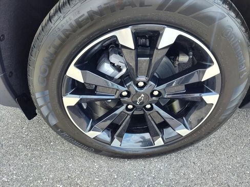 New 2026 Chevrolet Equinox RS w/ Convenience Package III AWD/4WD image 9