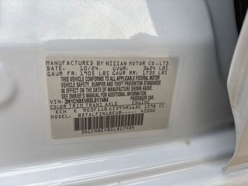 Used 2025 Nissan Versa SV FWD image 27