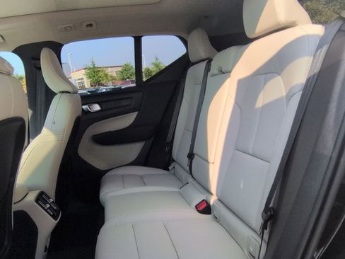 New 2026 Volvo XC40 B5 Ultra w/ Protection Package Premier image 25