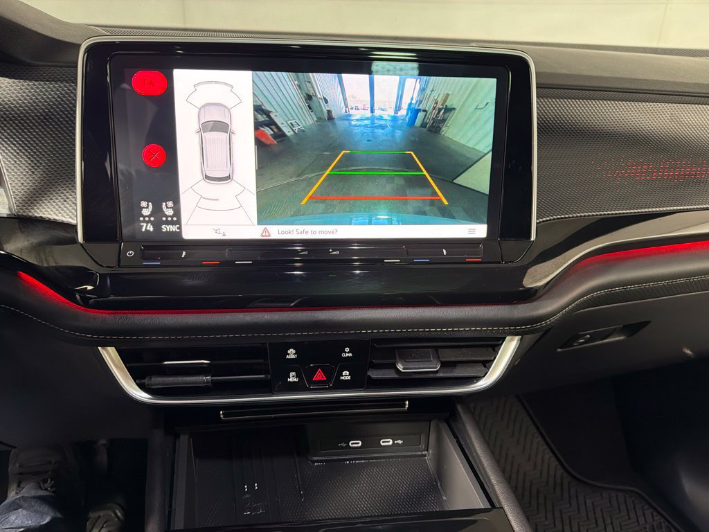 Certified 2025 Volkswagen Atlas Cross Sport SEL AWD/4WD image 16