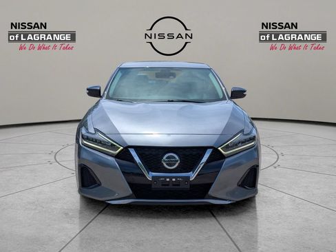 Used 2022 Nissan Maxima SV w/ Floor Mat Group FWD image 2