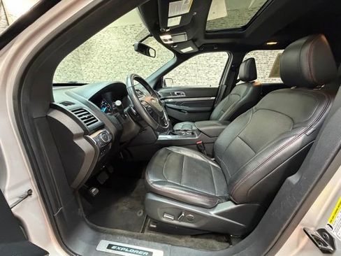 Used 2018 Ford Explorer Sport AWD/4WD image 20